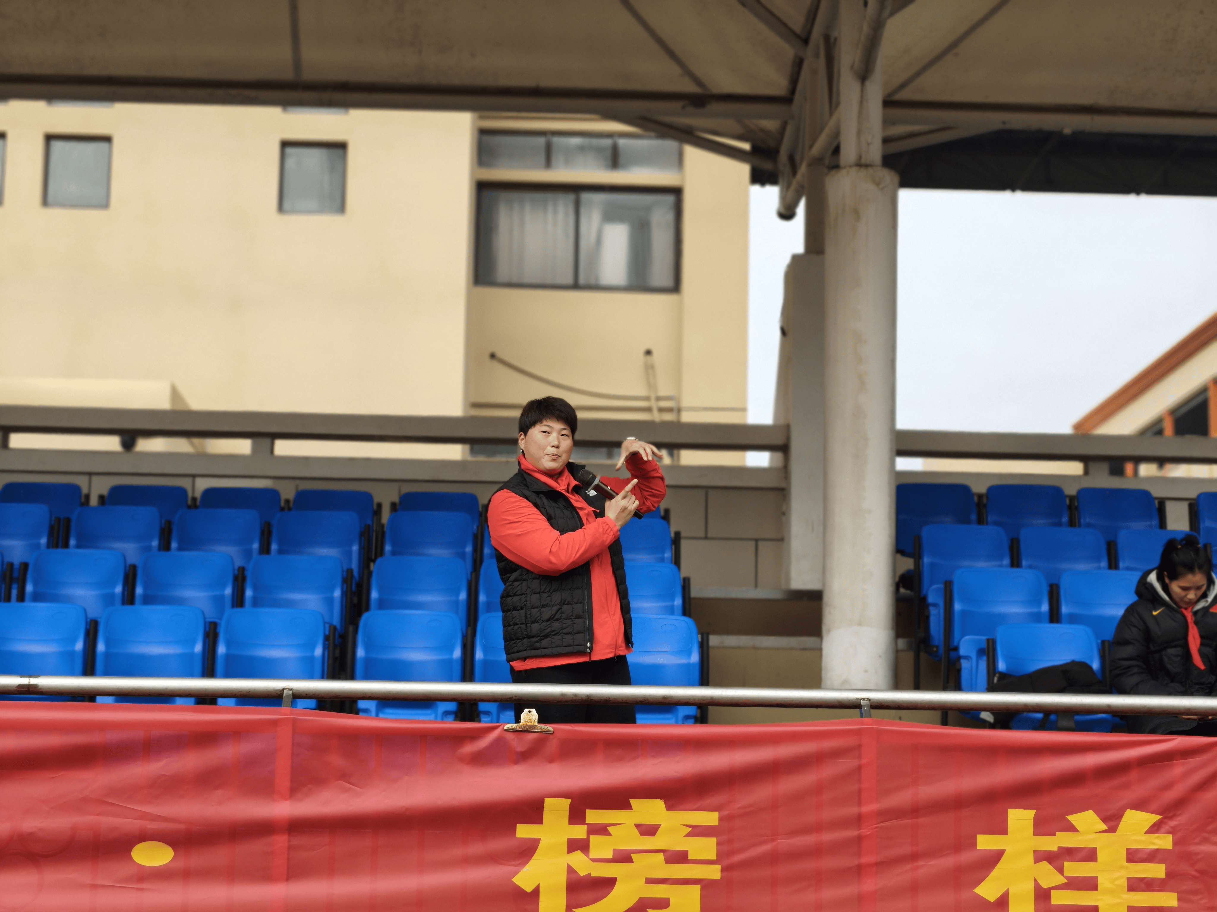 选手毅力坚定，实现梦想登上领奖台的简单介绍