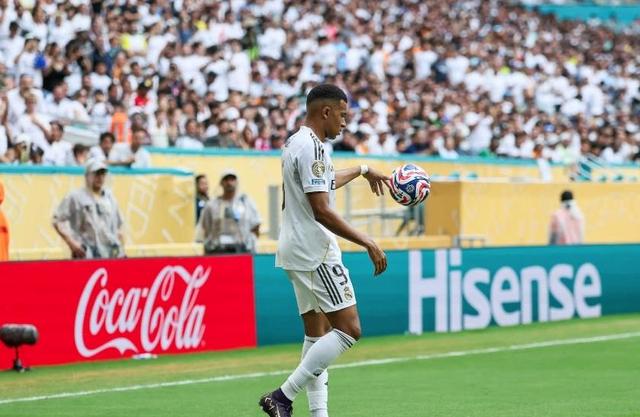 意外！皇马1-0送尤文回家，球迷：若非门神附体，尤文早被